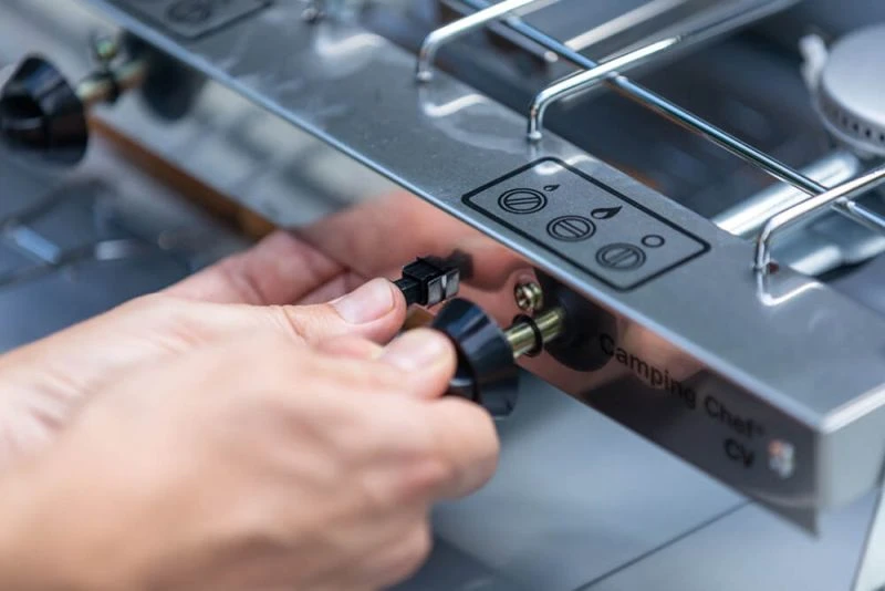 Campingaz Camping Chef CV Folding Gas Stove - Image 3